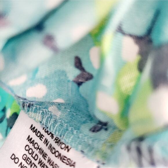 S New Escapda  Blue Green Patterned Blouse - Picture 3 of 5